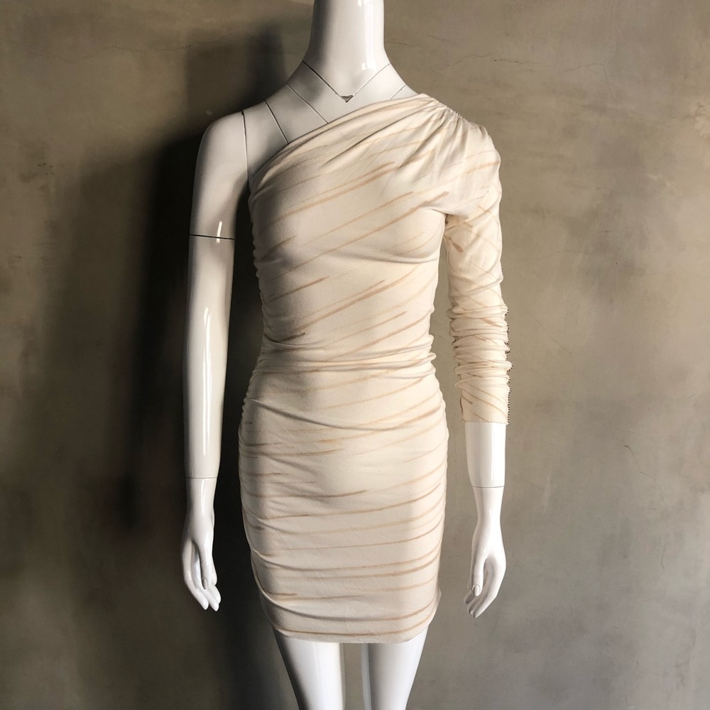 Indah | One Shoulder Dress